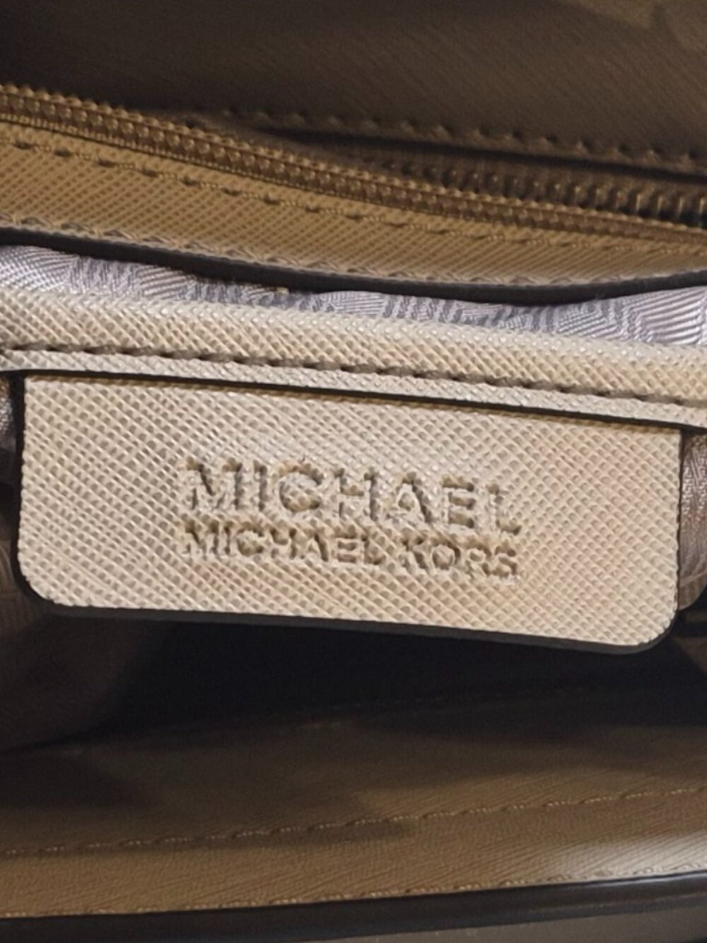 Micheal Kors Beige Bridgette Satchel Handbag - Picture 11 of 15